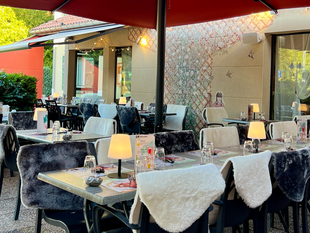 LES CHATELMINÉS RESTAURANT & KOTA-GRILL 