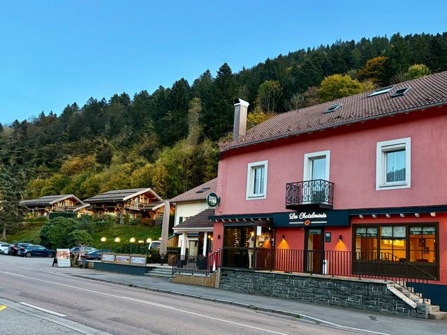 LES CHATELMINÉS RESTAURANT & KOTA-GRILL 
