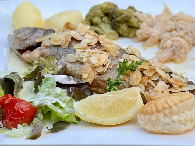 LES CHATELMINÉS RESTAURANT & KOTA-GRILL 